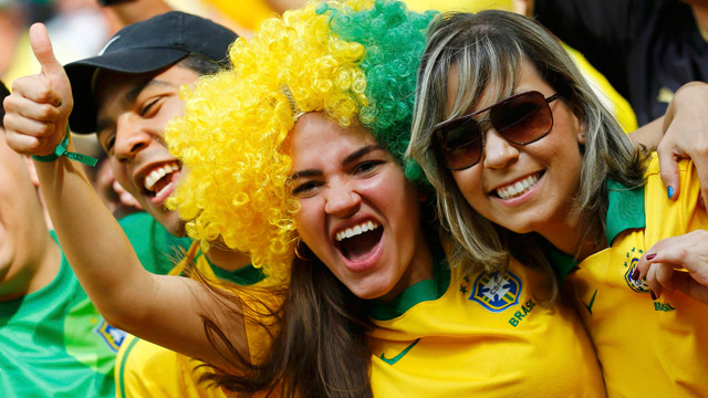 Brazil fans celebrate Confederations Cup win into the night - video